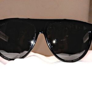 GUCCI GG0462S 002 Black sunglasses